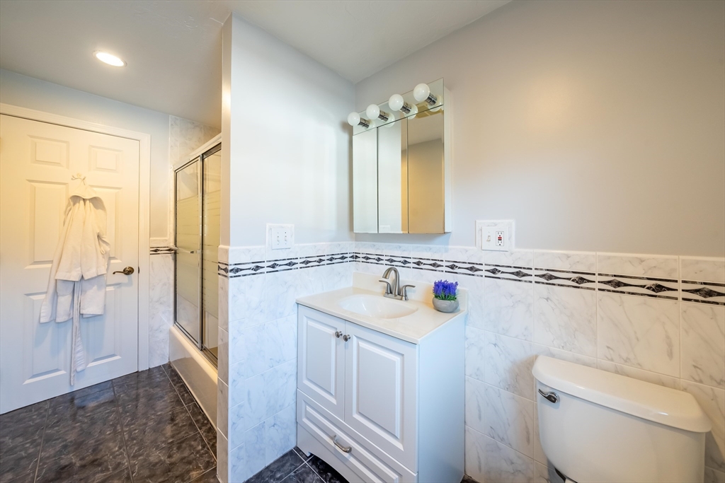 29 Woodpark Circle Lexington, MA 02421 - Photo 30 of 42