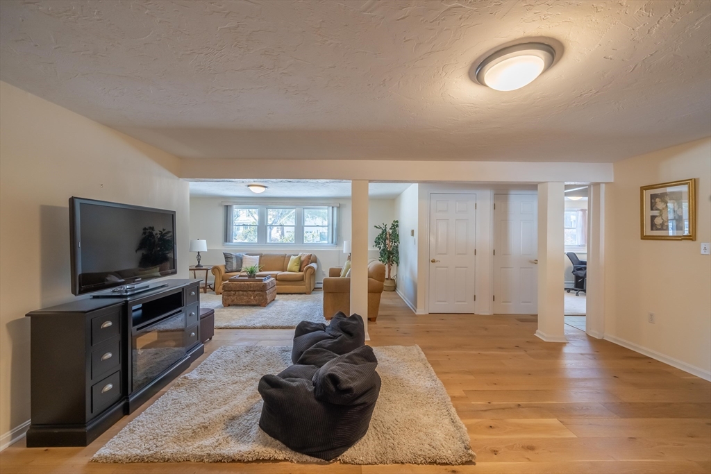 29 Woodpark Circle Lexington, MA 02421 - Photo 33 of 42