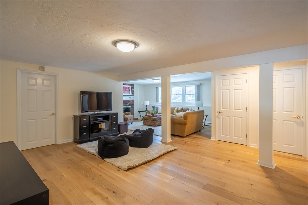 29 Woodpark Circle Lexington, MA 02421 - Photo 34 of 42