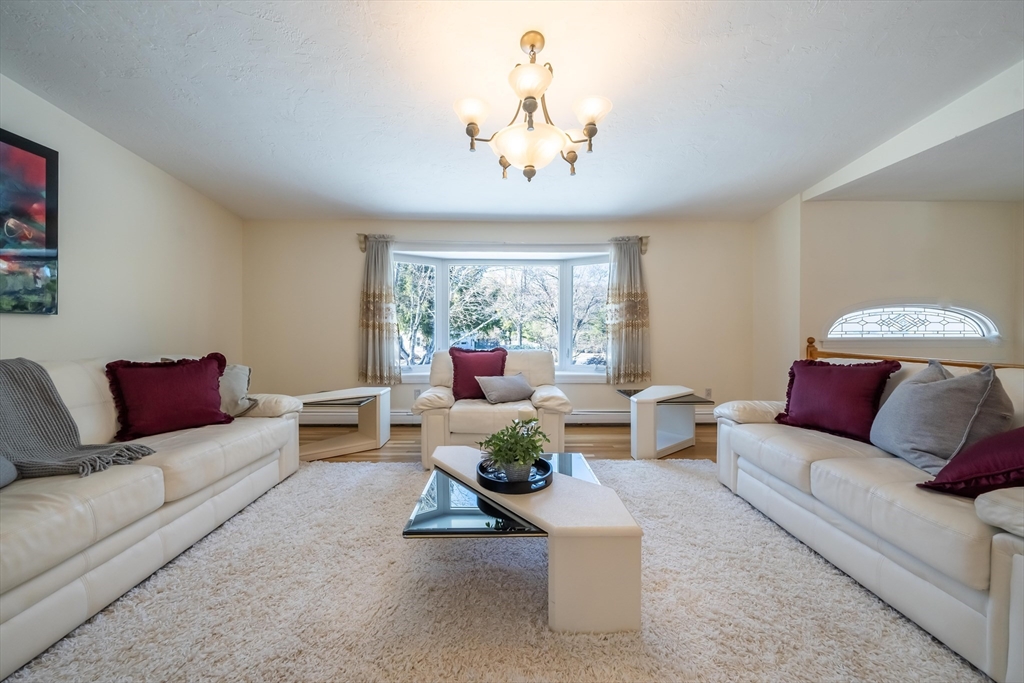 29 Woodpark Circle Lexington, MA 02421 - Photo 5 of 42