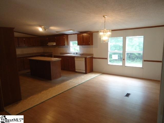 952 Anderson Ridge Road Simpsonville, SC 29681 - Photo 6 of 30 Gallery Image 6