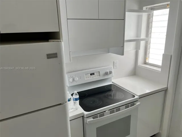 a close up view of washer and dryer