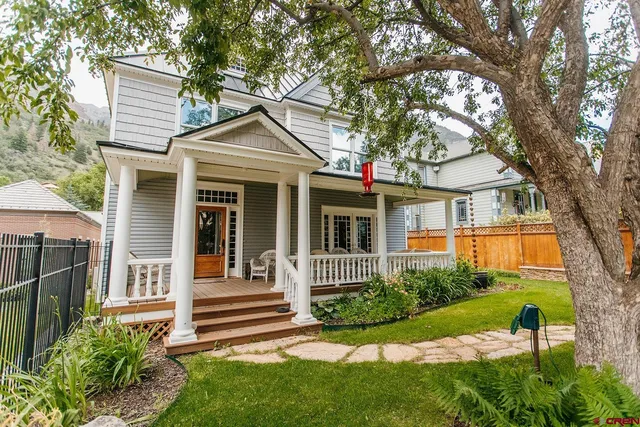 a house view with a garden