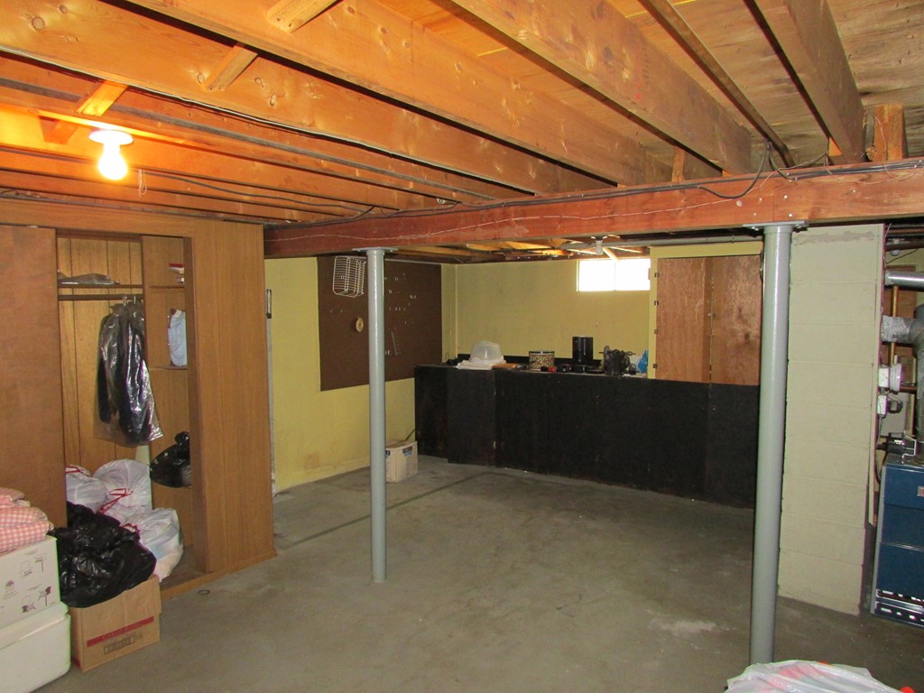 89 Clement Street Springfield, MA 01118 - Photo 14 of 14
