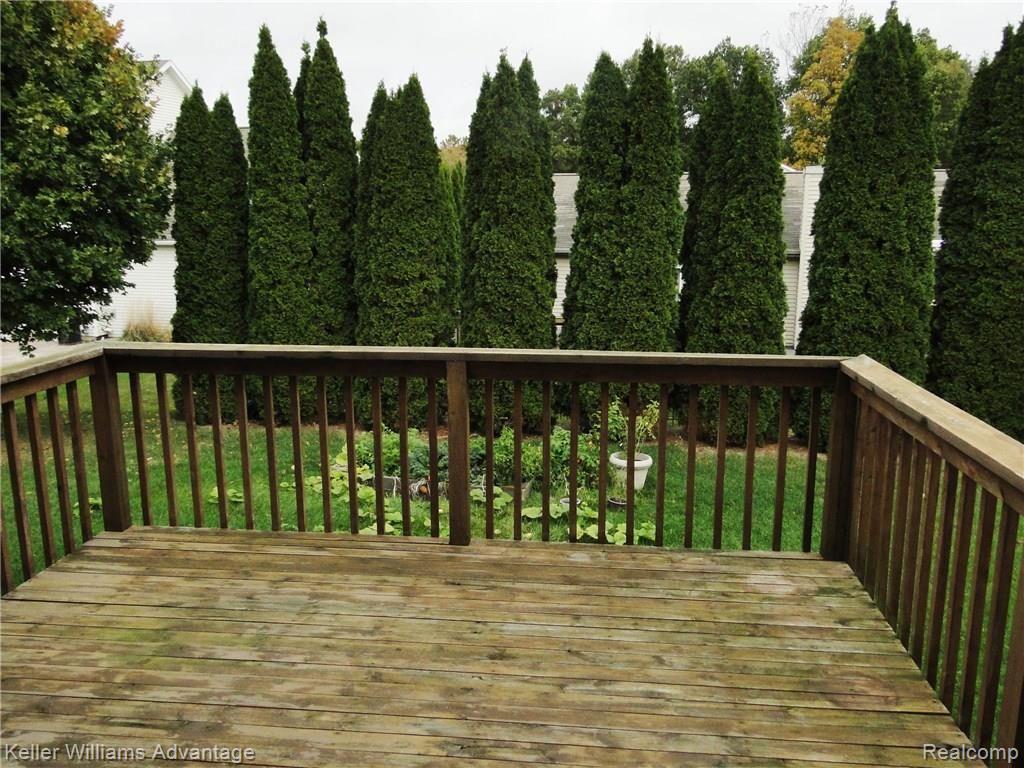2369 Summit Cedar Howell, MI 48855 - Photo 24 of 24 Deck.jpg