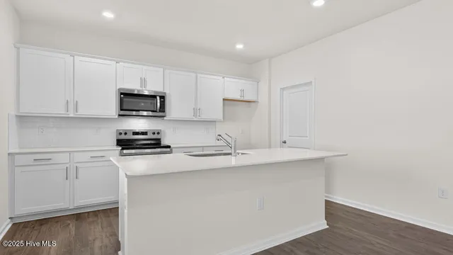 $362,502 | 664 Wilder Bloom Path, Aberdeen, NC 28315