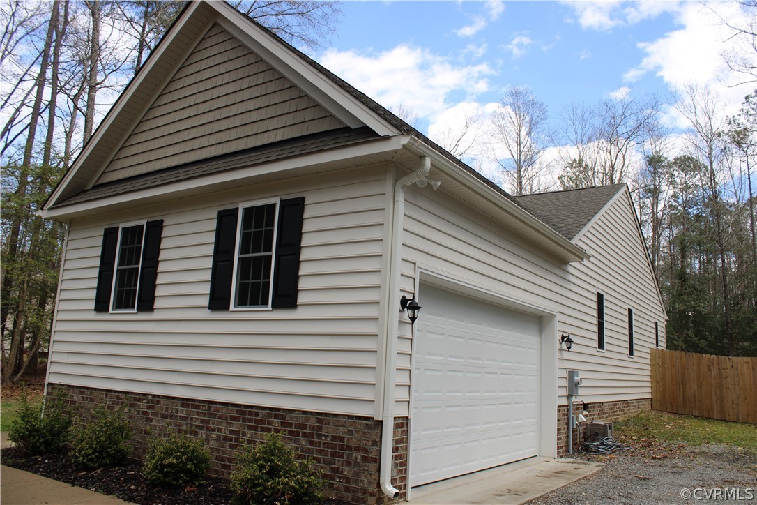 5311 North Courthouse Road Providence Forge, VA 23140 - Photo 3 of 49 a view of a house with a yard