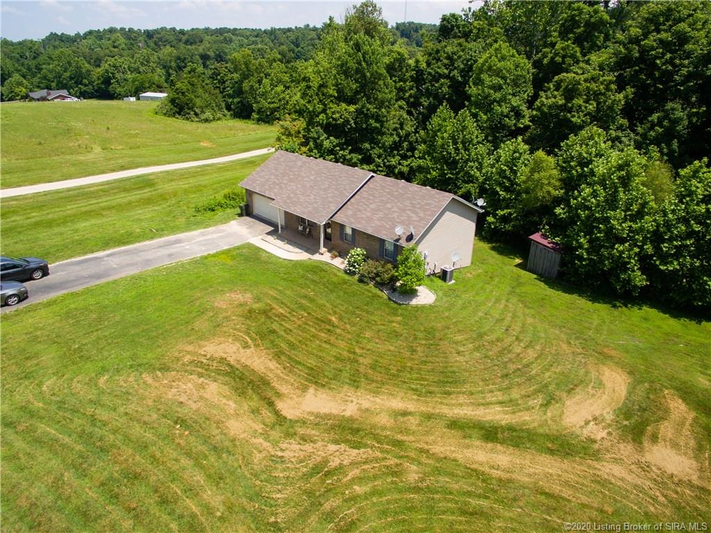 898 Walts Road Georgetown, IN 47122 - Photo 4 of 45