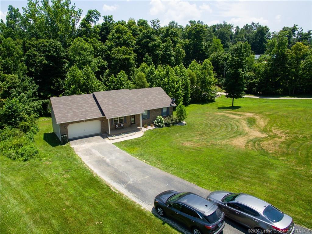 898 Walts Road Georgetown, IN 47122 - Photo 5 of 45