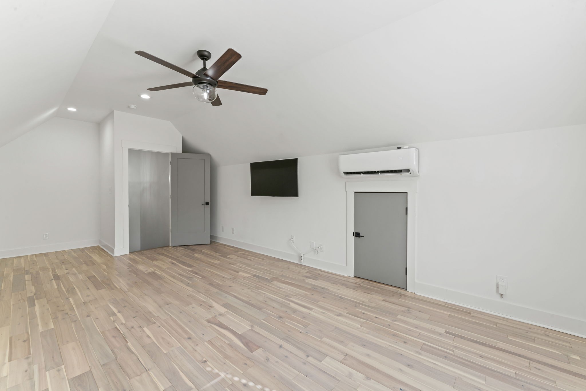 1133 Ridgecrest Drive Dickson, TN 37055 - Photo 40 of 56 Gallery Image 40