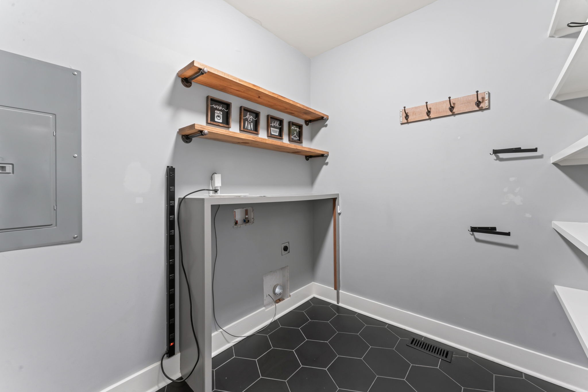 1133 Ridgecrest Drive Dickson, TN 37055 - Photo 41 of 56 Gallery Image 41