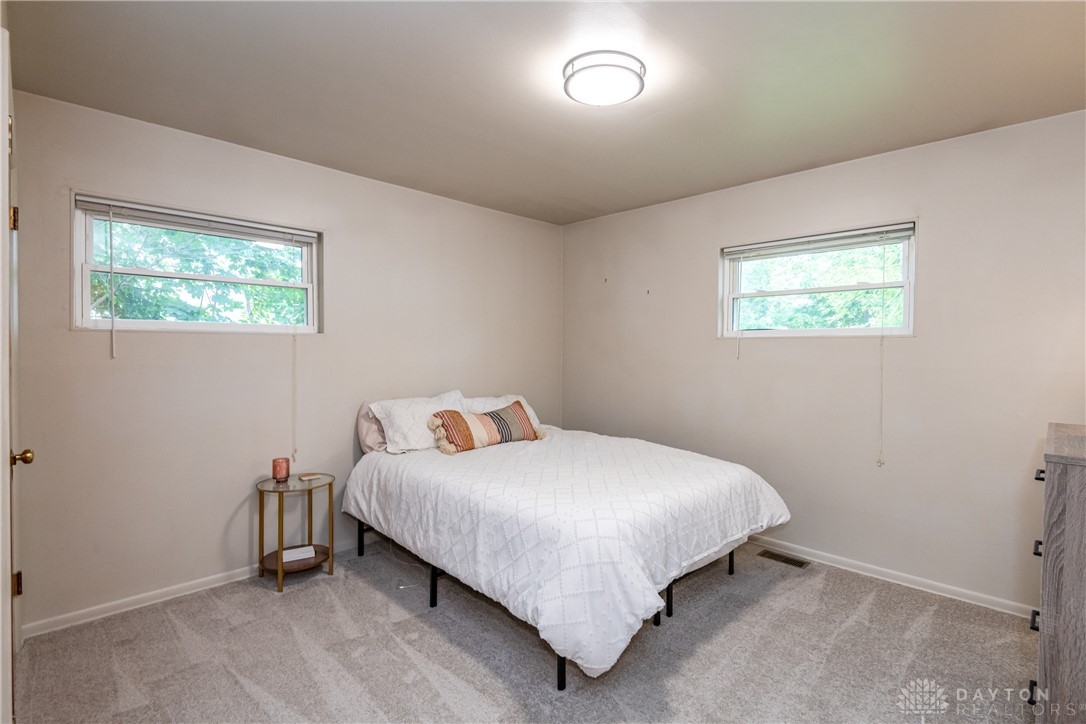 238 Spinning Road Dayton, OH 45431 - Photo 11 of 31 Gallery Image 11