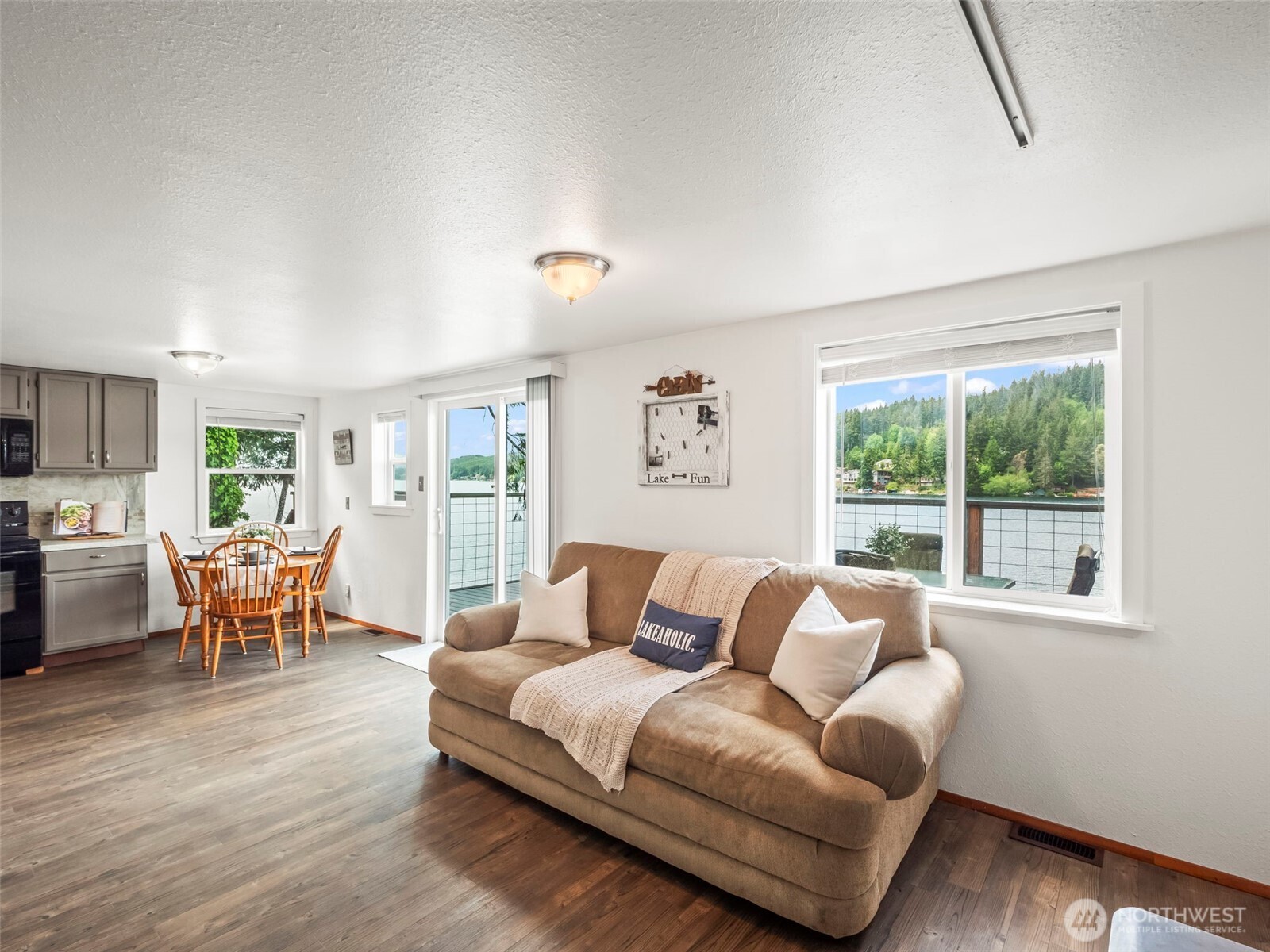 1201 Summit Lake Shore Road Northwest Olympia, WA 98502 - Photo 18 of 38