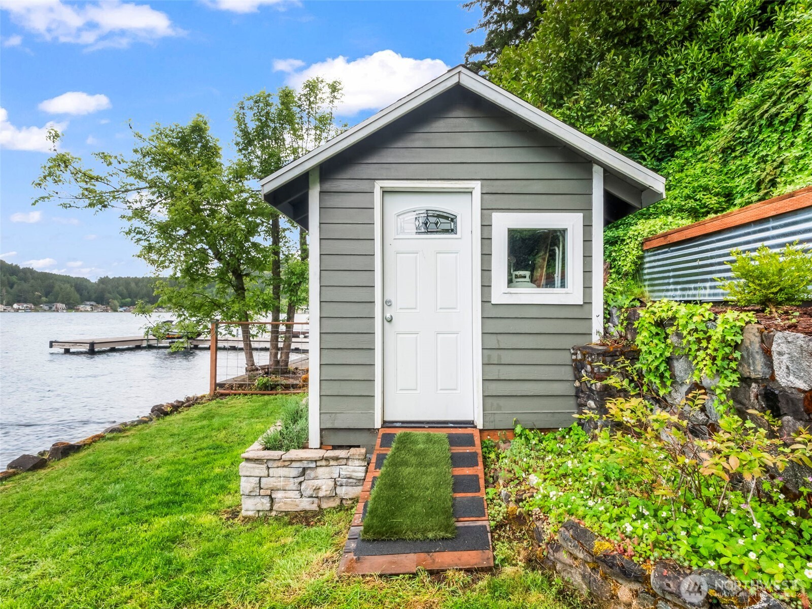 1201 Summit Lake Shore Road Northwest Olympia, WA 98502 - Photo 34 of 38