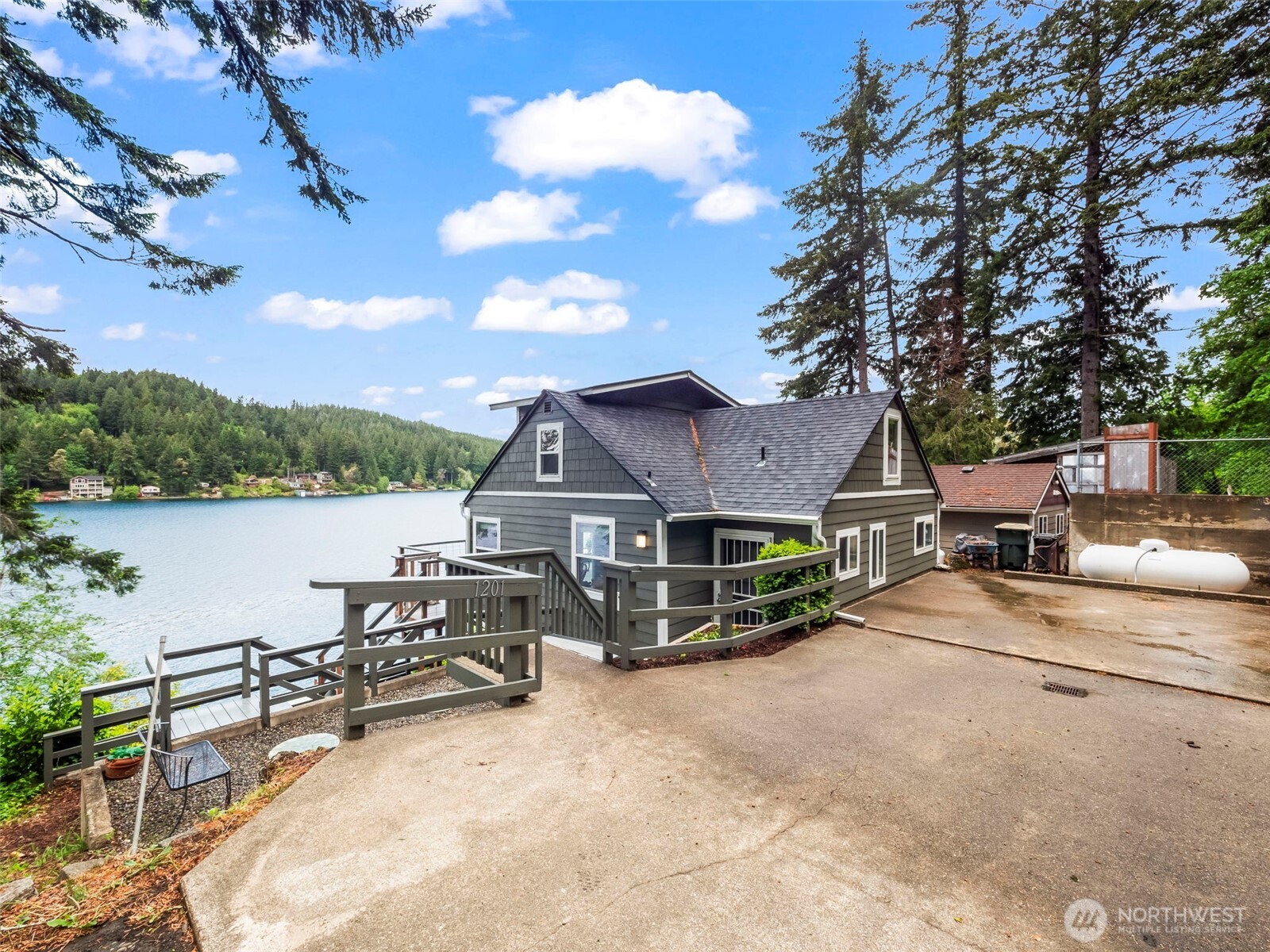 1201 Summit Lake Shore Road Northwest Olympia, WA 98502 - Photo 7 of 38