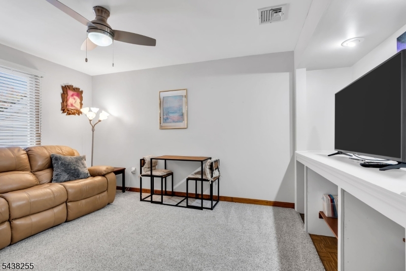 465 Ellen Street Union, NJ 07083 - Photo 11 of 41