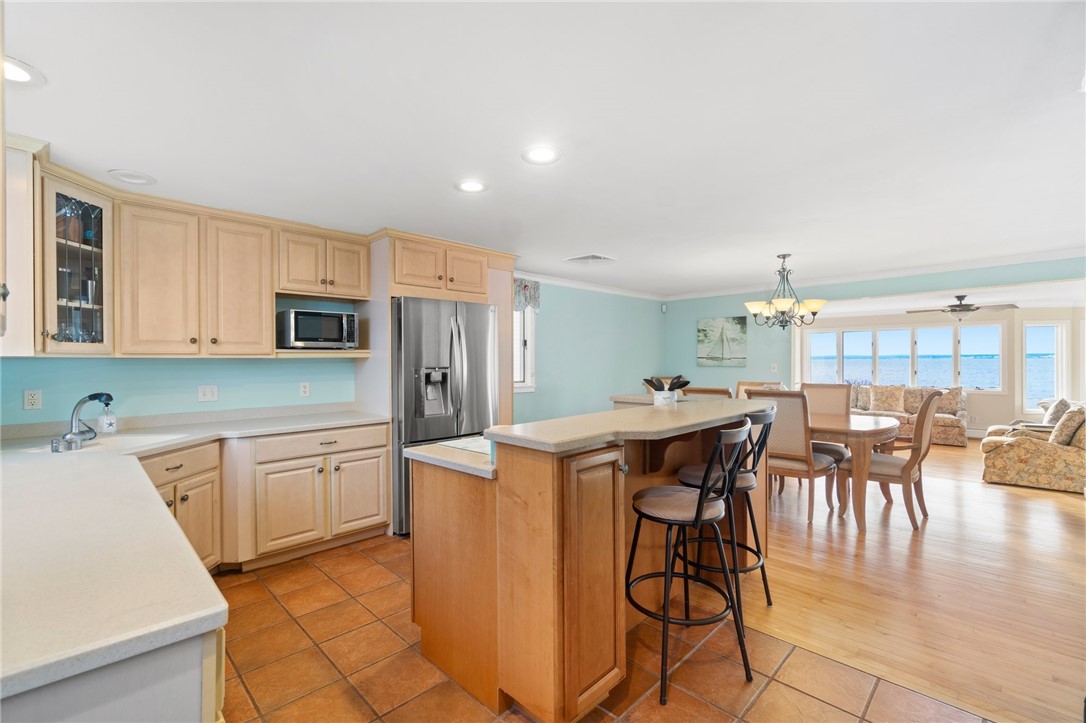19 Brookwood Road Bristol, RI 02809 - Photo 12 of 46 Kitchen