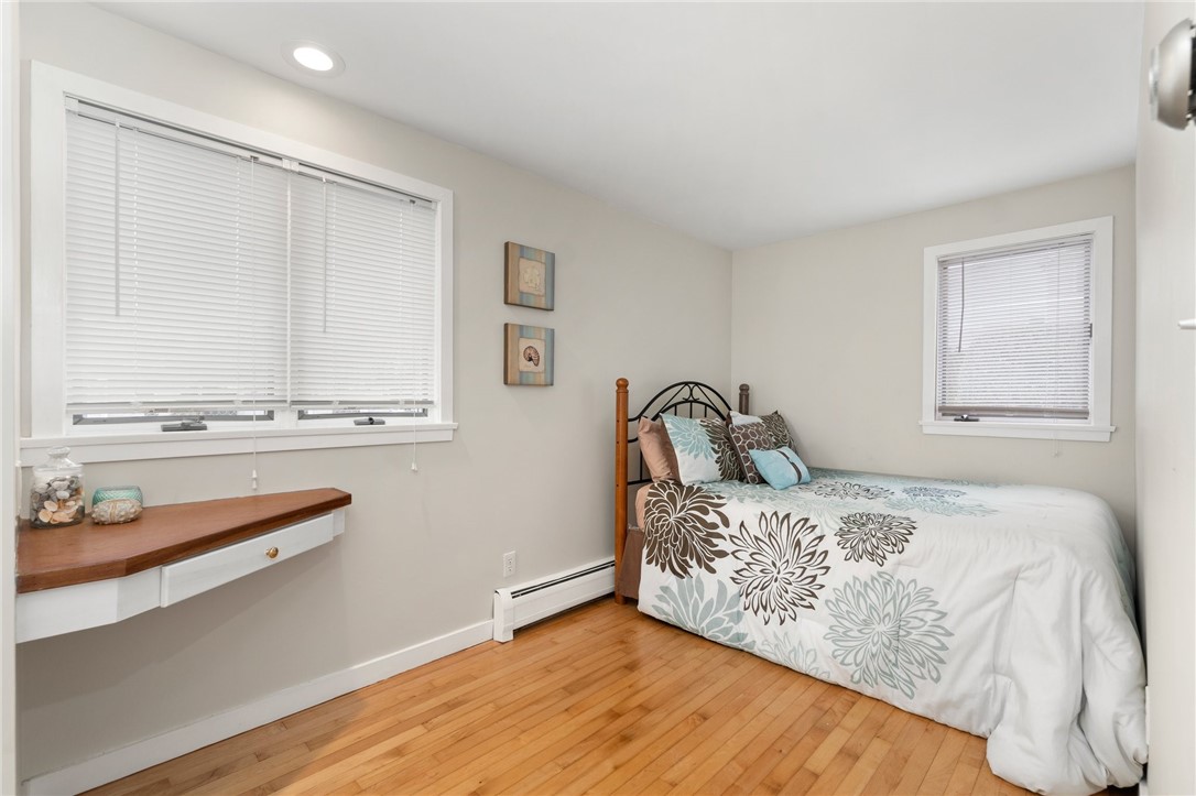 19 Brookwood Road Bristol, RI 02809 - Photo 16 of 46 First floor bedroom