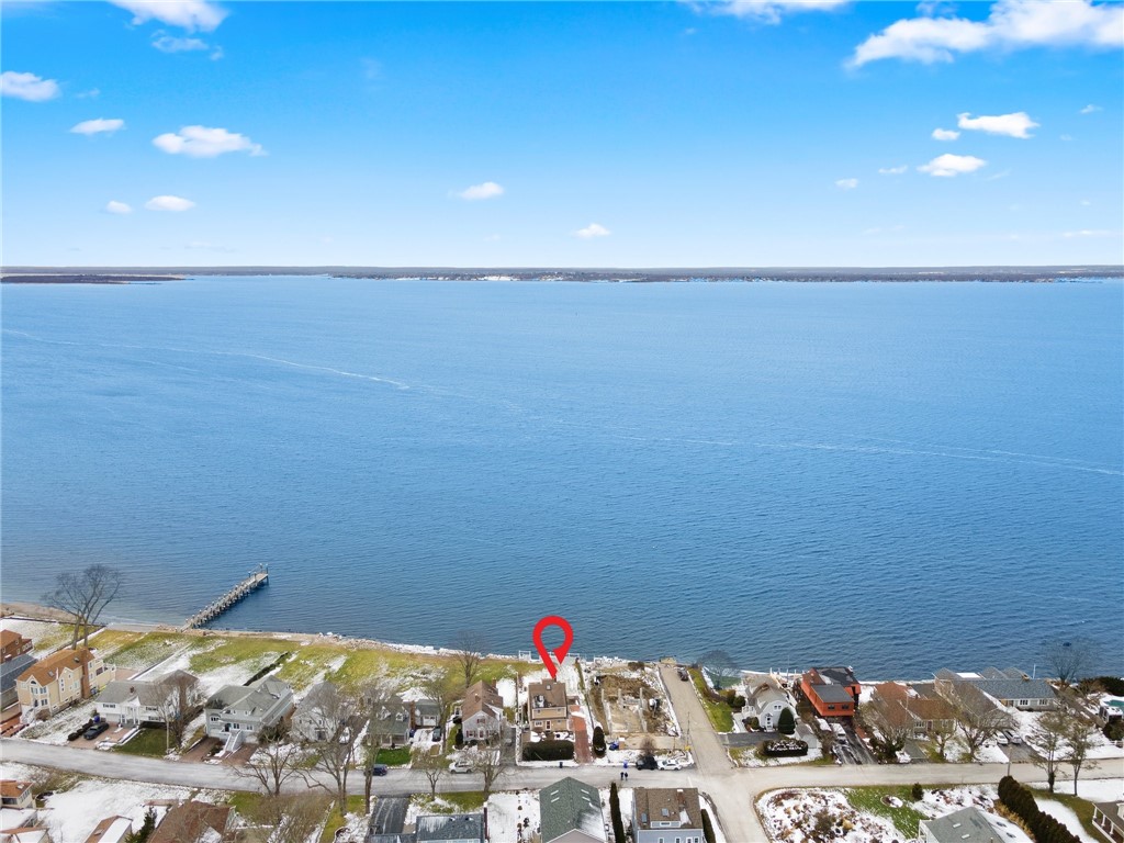 19 Brookwood Road Bristol, RI 02809 - Photo 5 of 46 Gallery Image 5