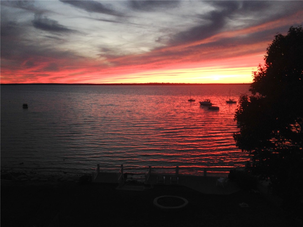 19 Brookwood Road Bristol, RI 02809 - Photo 7 of 46 Summer sunset
