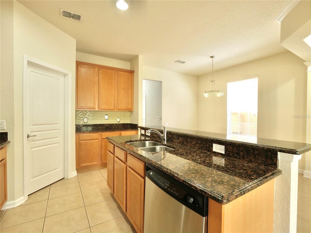 12958 Vennetta Way Windermere, FL 34786 - Photo 7 of 24