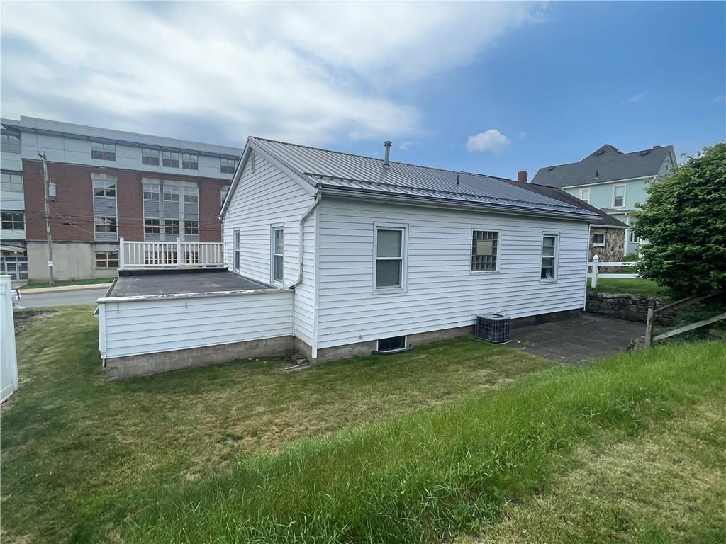 457 Chestnut Street Indiana, PA 15701 - Photo 3 of 27