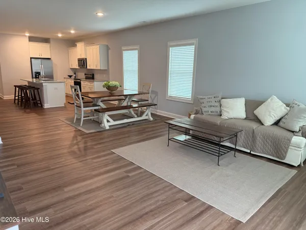 $2,050 | 893 Hayford Lane Southwest, Unit 19, Ocean Isle Beach, NC 28469