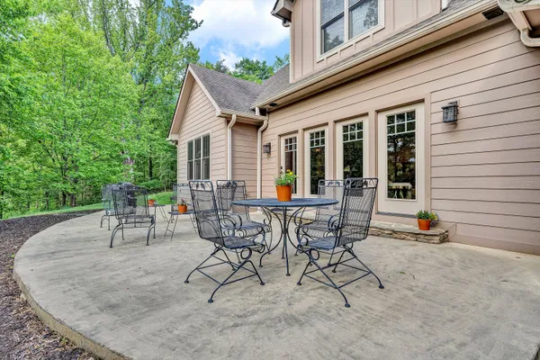 $1,095,000 | 3219 Franklin Street, Salem, VA 24153