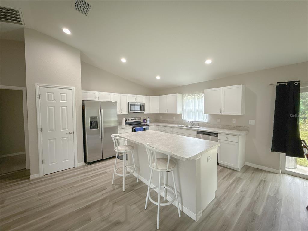 15434 Southwest 29th Terrace Road Ocala, FL 34473 - Photo 5 of 16