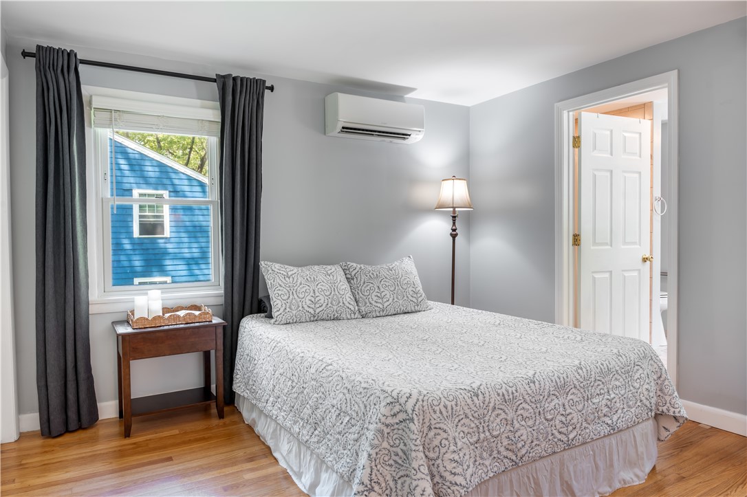 190 Brookhaven Road North Kingstown, RI 02852 - Photo 27 of 39 Main bedroom with full bath