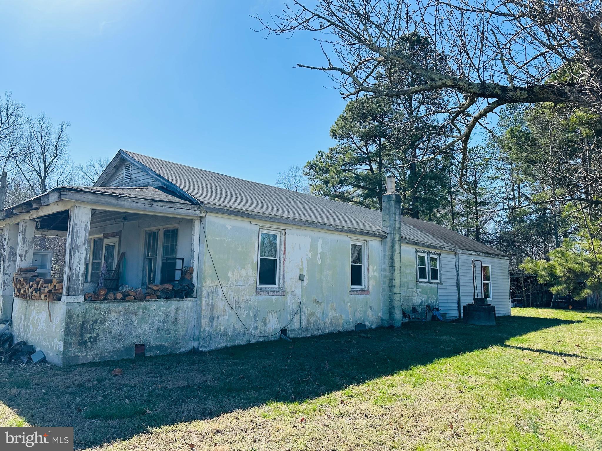 14257 Ridge Road King George, VA 22485 - Photo 3 of 13 a view of a house with backyard and garden