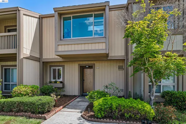 $698,000 | 1104 Island Drive, Alameda, CA 94502