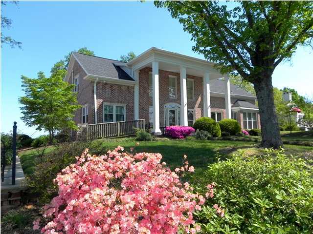 310 South Crest Road Chattanooga, TN 37404 - Photo 1 of 25 Primary Photo
