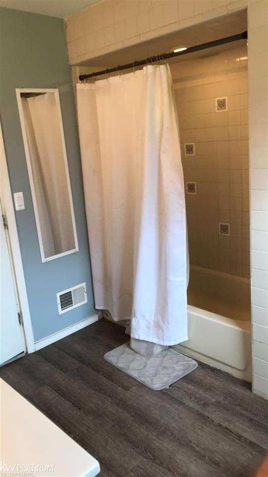 7020 Galbraith Line Road Lexington, MI 48450 - Photo 15 of 33