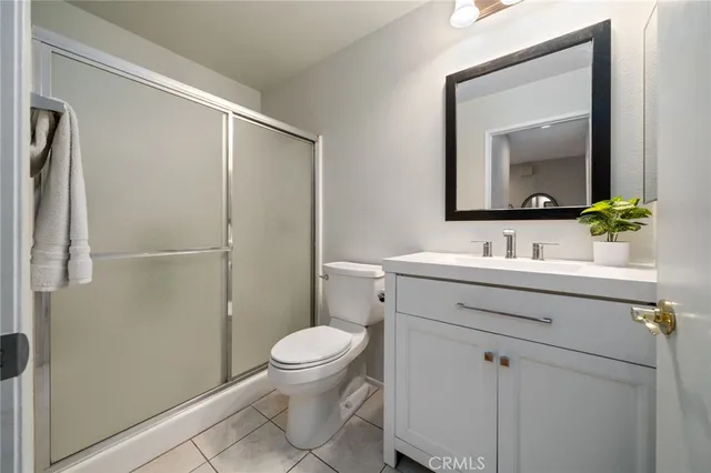 $656,000 | 15796 Midwood Drive, Unit 6, Granada Hills, CA 91344