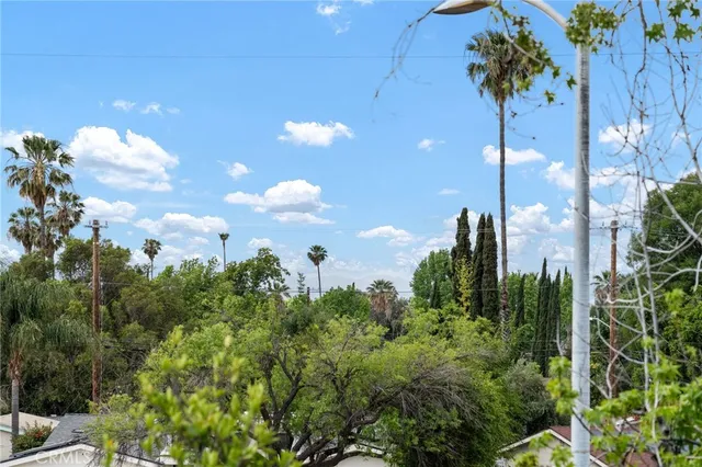 $656,000 | 15796 Midwood Drive, Unit 6, Granada Hills, CA 91344