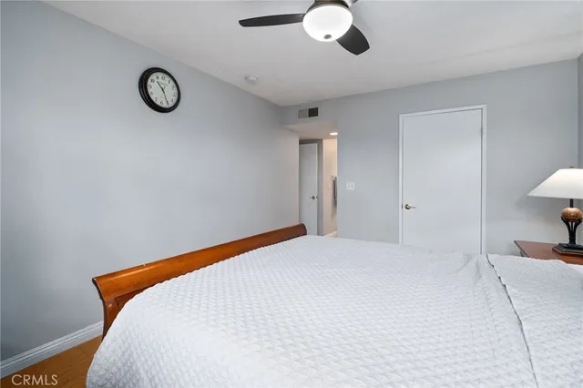 $656,000 | 15796 Midwood Drive, Unit 6, Granada Hills, CA 91344