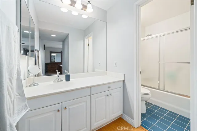 $656,000 | 15796 Midwood Drive, Unit 6, Granada Hills, CA 91344