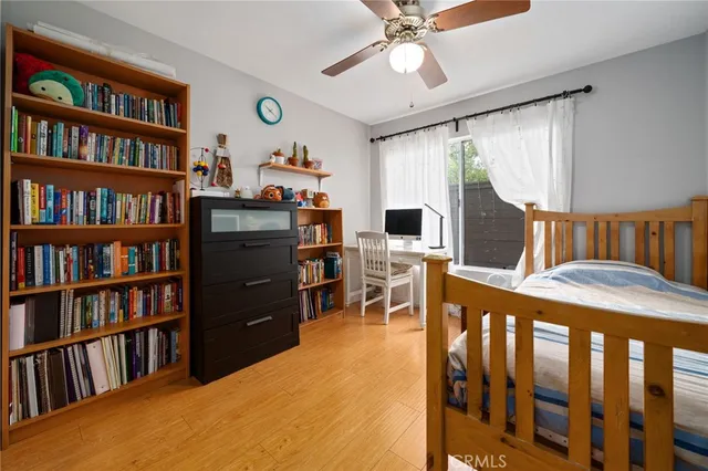 $656,000 | 15796 Midwood Drive, Unit 6, Granada Hills, CA 91344