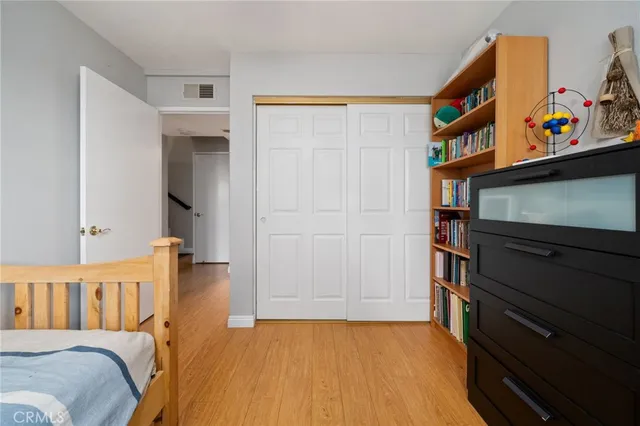 $656,000 | 15796 Midwood Drive, Unit 6, Granada Hills, CA 91344