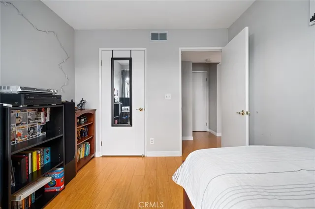 $656,000 | 15796 Midwood Drive, Unit 6, Granada Hills, CA 91344