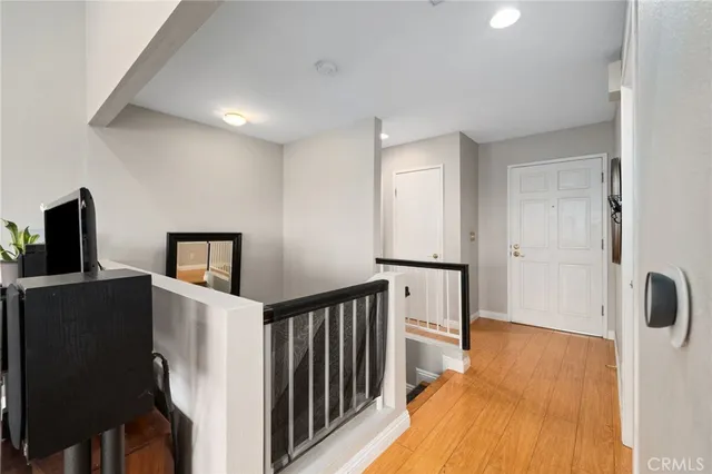 $656,000 | 15796 Midwood Drive, Unit 6, Granada Hills, CA 91344