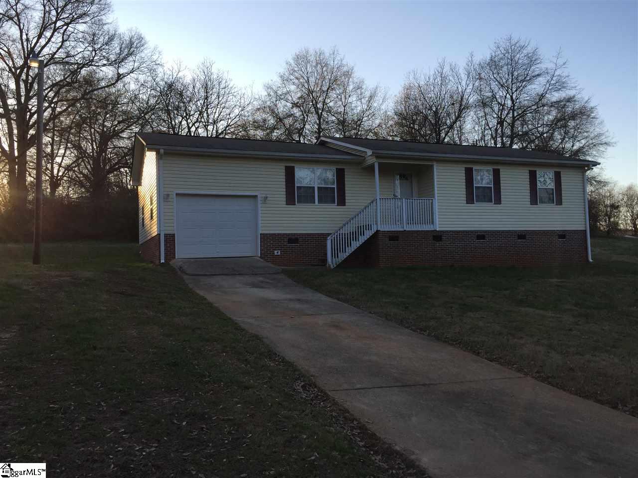 328 Chapman Grove Road Pelzer, SC 29669 - Photo 1 of 25