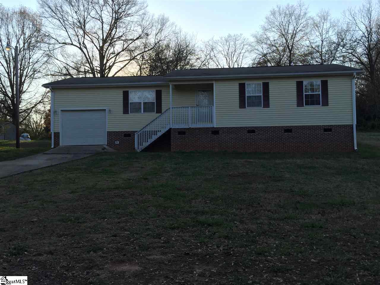 328 Chapman Grove Road Pelzer, SC 29669 - Photo 2 of 25