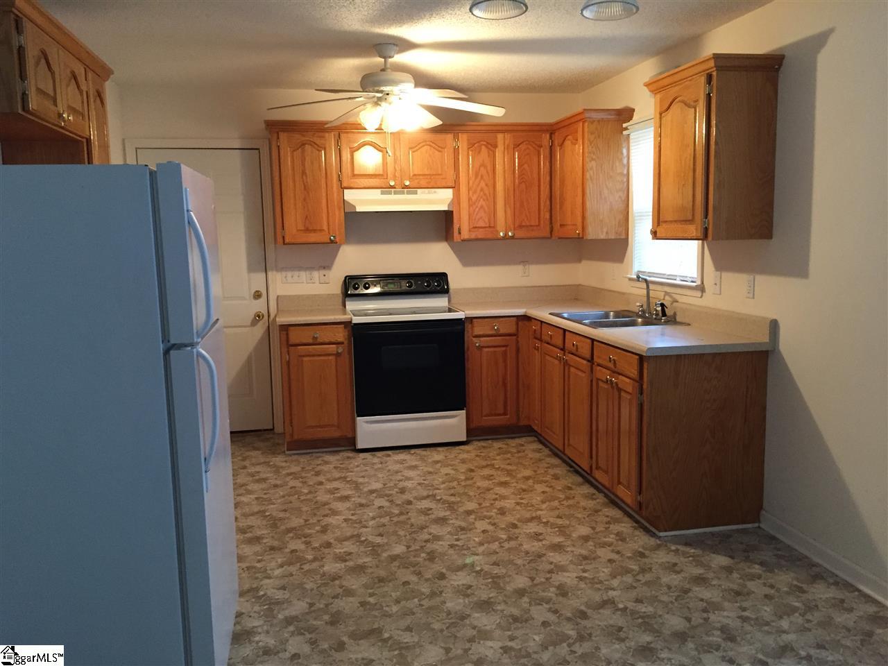 328 Chapman Grove Road Pelzer, SC 29669 - Photo 11 of 25