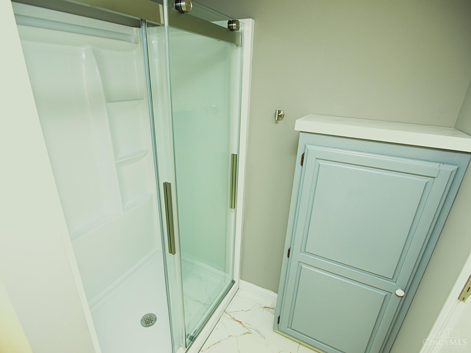 3527 Reemelin Road Cincinnati, OH 45211 - Photo 31 of 40 Gallery Image 31
