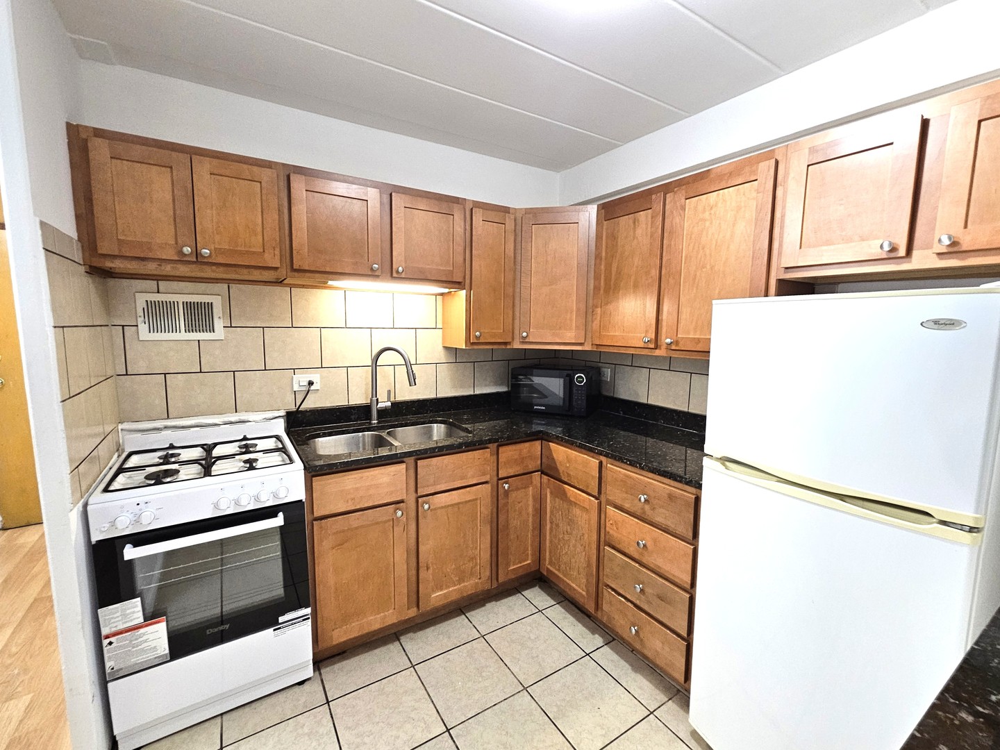 5906 North Sheridan Road, Unit 3D Chicago, IL 60660 - Photo 6 of 11