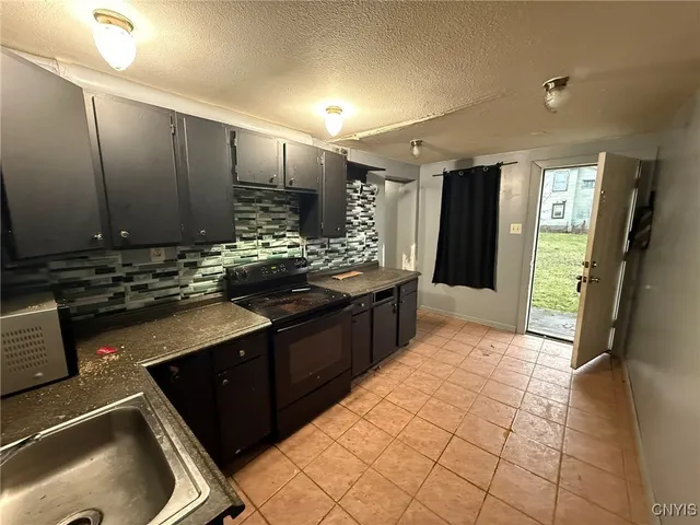 $89,900 | 835 South Wilbur Avenue, Syracuse, NY 13204