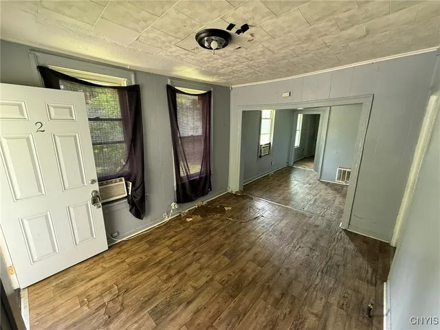 $89,900 | 835 South Wilbur Avenue, Syracuse, NY 13204