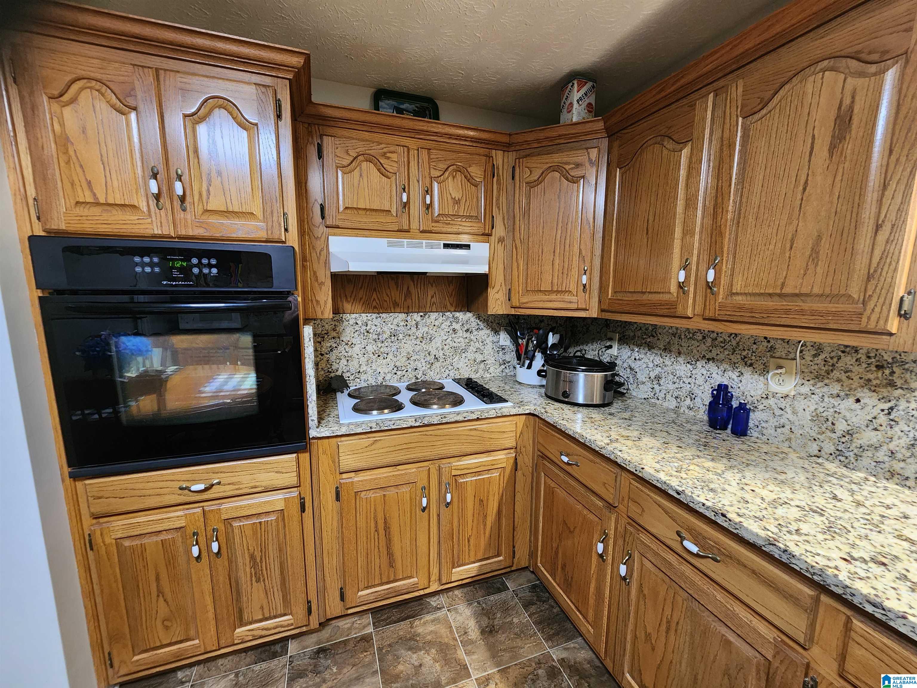 107 Sunny Eve Road Anniston, AL 36207 - Photo 11 of 26